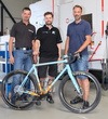  – The three Marcs – Marc Schneider (right), Marc&nbsp;Gölz (center), and OPEN&nbsp;MIND representative Marc&nbsp;Maier – are pleased with the first gravel bike made by Kettenreaktion&nbsp;Bikes. 