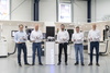  – チーム: (左から右へ) OPEN MIND の Christian Neuner と Jakob Nordmann、HAIMER の Konstantin Brodowski、Daniel Swoboda、マーケティング担当ディレクターの Tobias Völker チームワークの成功に感激しています。