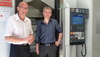 philippe martaud et ludovic couillaud | sopremeca | aéronautique spatial – Philippe Martaud, directeur du site Sopremeca, et Ludovic&nbsp;Couillaud, président du groupe ARM, devant la dernière acquisition de la filiale&nbsp;: un centre d’usinage 5&nbsp;axes Mori Seiki doté d’un palettiseur à 6 palettes.